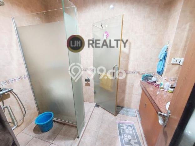 Rumah Strategis Modern Lb 184m2 di Batam Kota, Batam Rumah Strategis Modern Lb 184m2 di Batam Kota, Batam