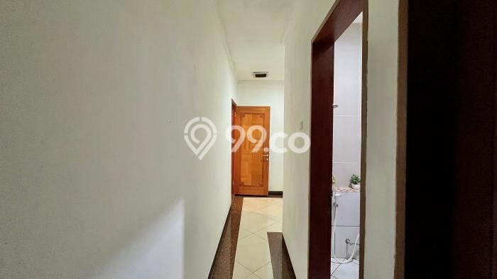 Ruko Dijual di Prime Area Jakarta Timur Luas 246m2 Ruko Dijual di Prime Area Jakarta Timur Luas 246m2
