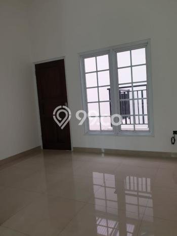 Dijual Hunian Rumah Nyaman 4 KT di Citra Grand, Jakarta Timur Dijual Hunian Rumah Nyaman 4 KT di Citra Grand, Jakarta Timur