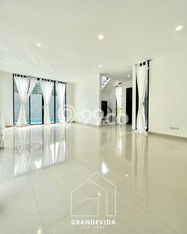 Rumah Elit Modern Siap Huni di Ampera Jakarta Selatan Rumah Elit Modern Siap Huni di Ampera Jakarta Selatan