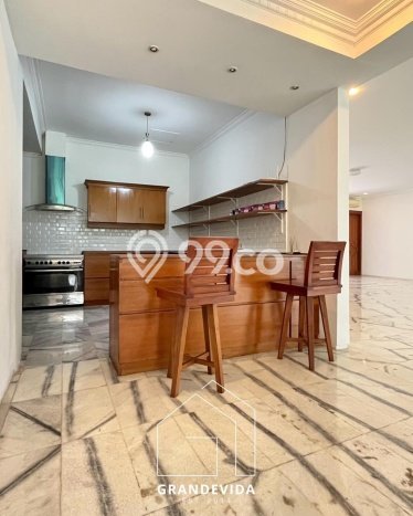 For Sale! Premium House LT 1146m2 Desain Elegan di Kemang For Sale! Premium House LT 1146m2 Desain Elegan di Kemang
