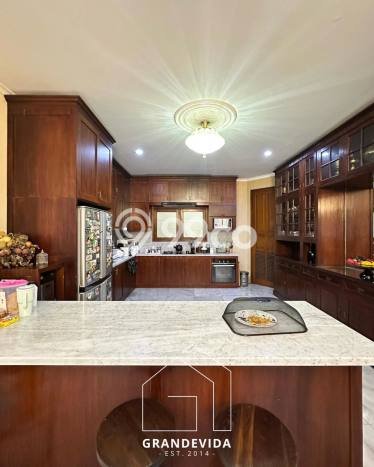 Rumah Luxury Modern Tanpa Renovasi di Pondok Indah Jakarta Selatan Rumah Luxury Modern Tanpa Renovasi di Pondok Indah Jakarta Selatan