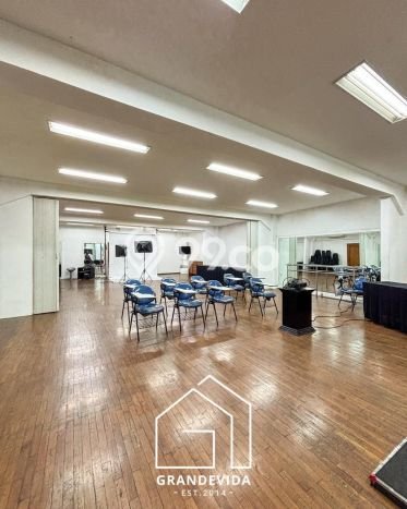 Kantor Dijual di Prime Area Jakarta Selatan Luas 2402m2 Kantor Dijual di Prime Area Jakarta Selatan Luas 2402m2