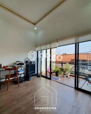 Rumah Luxury Modern Siap Huni di Pondok Labu Jakarta Selatan Rumah Luxury Modern Siap Huni di Pondok Labu Jakarta Selatan