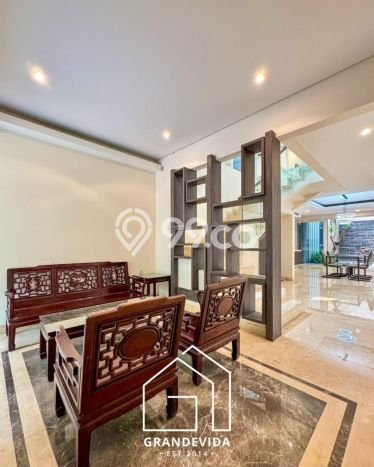 Rumah Luxury Modern Siap Huni di Kuningan Jakarta Selatan Rumah Luxury Modern Siap Huni di Kuningan Jakarta Selatan