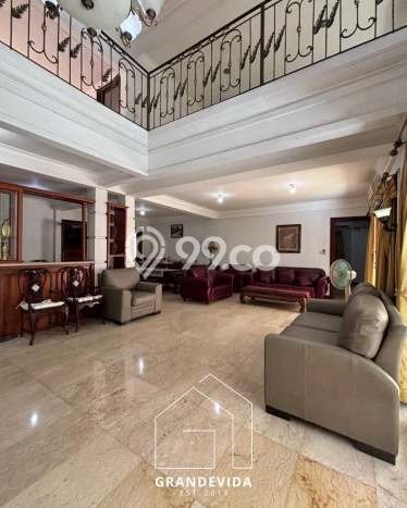 For Sale! Premium House LT 536m2 Desain Elegan di Simprug For Sale! Premium House LT 536m2 Desain Elegan di Simprug