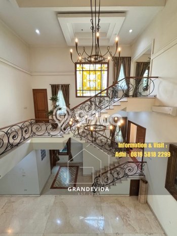 Rumah Mewah Dijual LT 961m2 di Kebayoran Baru, Jakarta Selatan Rumah Mewah Dijual LT 961m2 di Kebayoran Baru, Jakarta Selatan
