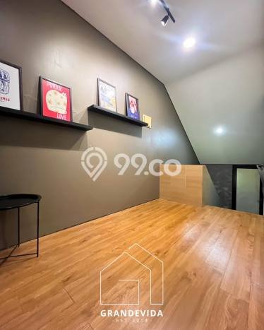 For Sale! Luxury House LT 275m2 Desain Elegan di Lebak Bulus For Sale! Luxury House LT 275m2 Desain Elegan di Lebak Bulus