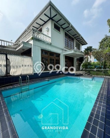 Rumah Elit LB 584m2 Siap Huni Desain Elegan di Pondok Indah, Jakarta Selatan Rumah Elit LB 584m2 Siap Huni Desain Elegan di Pondok Indah, Jakarta Selatan