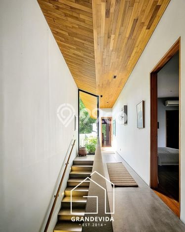 For Sale! Luxury House LT 560m2 Desain Elegan di Ampera For Sale! Luxury House LT 560m2 Desain Elegan di Ampera