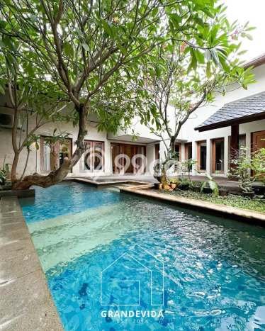 Siap Huni Hunian Elit 6 Kamar di Kebayoran Baru Dekat ke Mana Saja Siap Huni Hunian Elit 6 Kamar di Kebayoran Baru Dekat ke Mana Saja