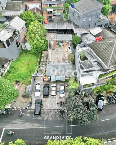 Unit Komersial Dijual di Kebayoran Baru Jakarta Selatan 1000m2 Unit Komersial Dijual di Kebayoran Baru Jakarta Selatan 1000m2