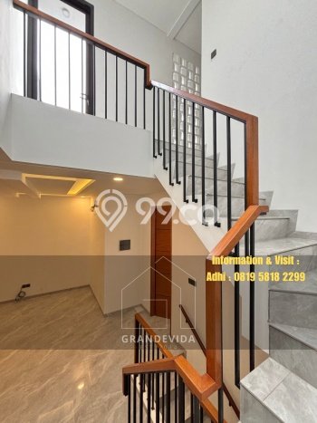 Ready to Use! Luxury House LT 140m2 Desain Elegan di Pondok Indah Ready to Use! Luxury House LT 140m2 Desain Elegan di Pondok Indah