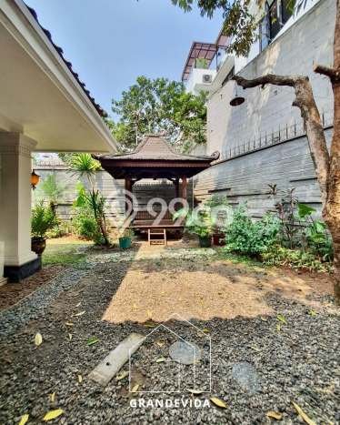 Siap Huni Hunian Elit 5 Kamar di Cilandak Dekat ke Mana Saja Siap Huni Hunian Elit 5 Kamar di Cilandak Dekat ke Mana Saja