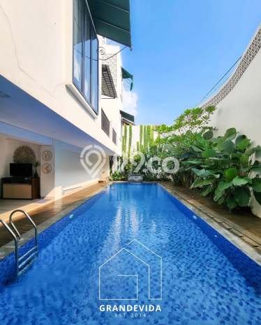 Rumah Elit LB 900m2 Siap Pakai Desain Elegan di Cipete, Jakarta Selatan Rumah Elit LB 900m2 Siap Pakai Desain Elegan di Cipete, Jakarta Selatan