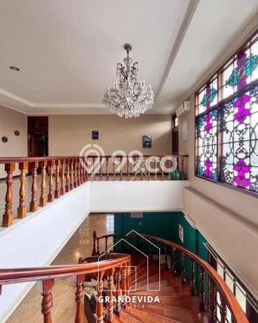 Rumah Elit LB 584m2 Siap Huni Desain Elegan di Pondok Indah, Jakarta Selatan Rumah Elit LB 584m2 Siap Huni Desain Elegan di Pondok Indah, Jakarta Selatan