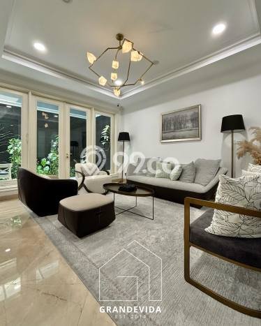 Jual Rumah Luas Elegan Dengan View Cantik di Kuningan, Jakarta Selatan Jual Rumah Luas Elegan Dengan View Cantik di Kuningan, Jakarta Selatan
