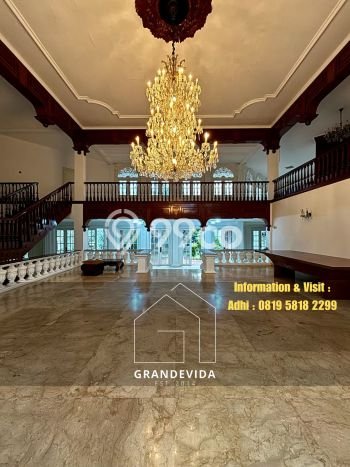 Jual Rumah Mewah Megah Dengan View Eksklusif di Simprug, Jakarta Selatan Jual Rumah Mewah Megah Dengan View Eksklusif di Simprug, Jakarta Selatan