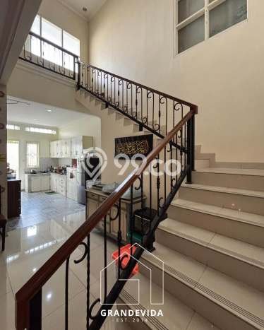 Dijual Rumah Luas Elegan Dengan View Eksklusif di Pejaten, Jakarta Selatan Dijual Rumah Luas Elegan Dengan View Eksklusif di Pejaten, Jakarta Selatan