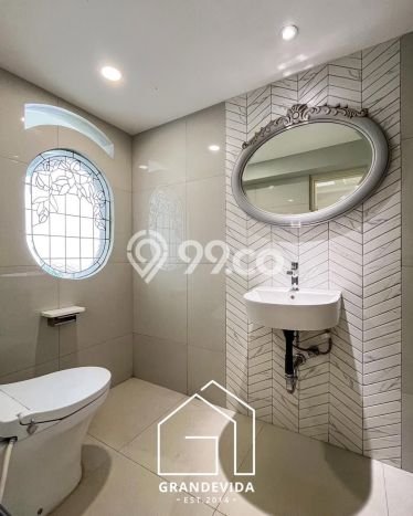 For Sale! Premium House LT 311m2 Desain Elegan di Kuningan For Sale! Premium House LT 311m2 Desain Elegan di Kuningan