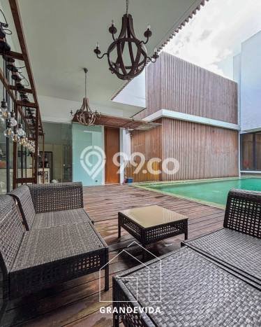 Hunian Eksklusif Siap Huni LT 890m2 di Kebayoran Baru, Jakarta Selatan Hunian Eksklusif Siap Huni LT 890m2 di Kebayoran Baru, Jakarta Selatan