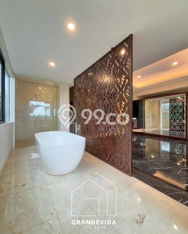 Rumah Luxury Modern Tanpa Renovasi di Kemang Jakarta Selatan Rumah Luxury Modern Tanpa Renovasi di Kemang Jakarta Selatan