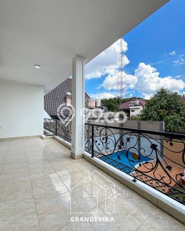Dijual Rumah Premium dengan Fasilitas Sekitar Lengkap di Cilandak, Jakarta Selatan Dijual Rumah Premium dengan Fasilitas Sekitar Lengkap di Cilandak, Jakarta Selatan