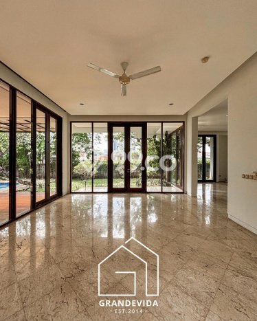 For Sale! Premium House LT 1028m2 Desain Elegan di Pejaten For Sale! Premium House LT 1028m2 Desain Elegan di Pejaten