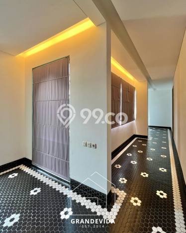Rumah Luxury Modern Siap Huni di Pejaten Jakarta Selatan Rumah Luxury Modern Siap Huni di Pejaten Jakarta Selatan