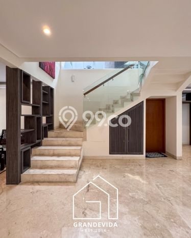 Rumah Luxury Modern Siap Huni di Kuningan Jakarta Selatan Rumah Luxury Modern Siap Huni di Kuningan Jakarta Selatan