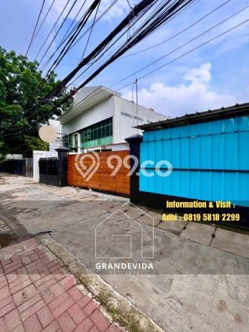 Hunian Mewah Siap Huni LT 550m2 di Kebayoran Baru, Jakarta Selatan Hunian Mewah Siap Huni LT 550m2 di Kebayoran Baru, Jakarta Selatan