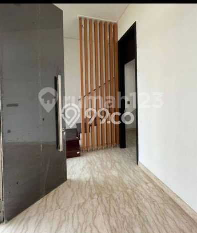 Rumah sewa siap pakai 4 KT di Golf Island, Jakarta Utara Rumah sewa siap pakai 4 KT di Golf Island, Jakarta Utara