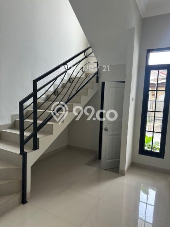 Jual Rumah Strategis Bagus Punya 3 KT di Cinere Depok SHM Jual Rumah Strategis Bagus Punya 3 KT di Cinere Depok SHM