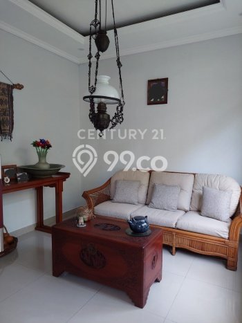 Rumah Elit Modern Tanpa Renovasi di Bintaro Jakarta Selatan Rumah Elit Modern Tanpa Renovasi di Bintaro Jakarta Selatan
