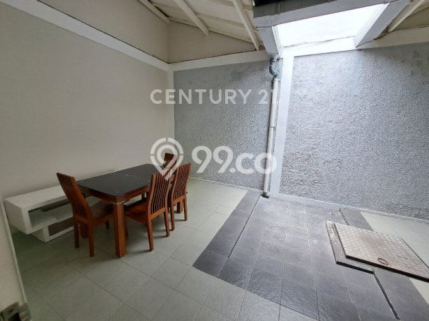 Jual Rumah Mewah Megah Dengan View Eksklusif di Gading Serpong, Tangerang Jual Rumah Mewah Megah Dengan View Eksklusif di Gading Serpong, Tangerang