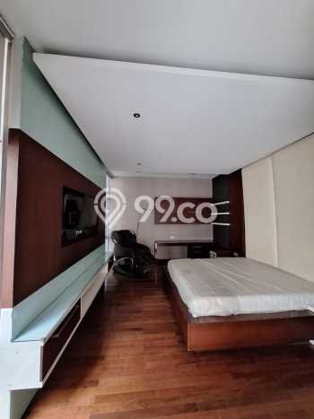 Rumah Mewah LB 500m2 Siap Huni Desain Elegan di Permata Buana, Jakarta Barat Rumah Mewah LB 500m2 Siap Huni Desain Elegan di Permata Buana, Jakarta Barat