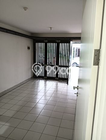 For Sale Rumah 3 Kamar Lokasi Strategis Nyaman dan Strategis di Sindang Jaya For Sale Rumah 3 Kamar Lokasi Strategis Nyaman dan Strategis di Sindang Jaya