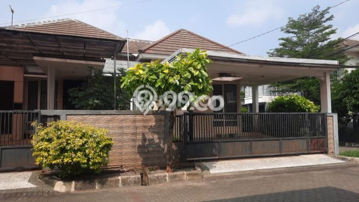 Dijual Hunian Rumah Terawat 4 Kamar di Tanah Sareal, Bogor Dijual Hunian Rumah Terawat 4 Kamar di Tanah Sareal, Bogor