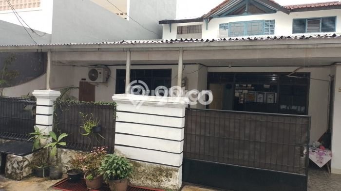 Rumah Elit Modern Siap Huni di Kalibata Jakarta Selatan Rumah Elit Modern Siap Huni di Kalibata Jakarta Selatan