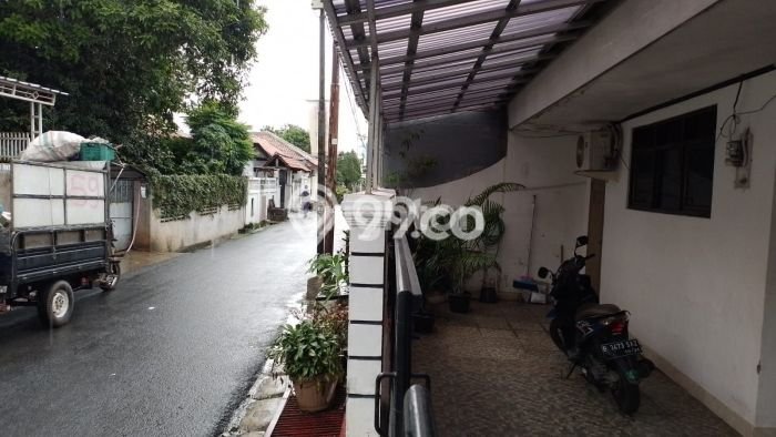 Rumah Elit Modern Siap Huni di Kalibata Jakarta Selatan Rumah Elit Modern Siap Huni di Kalibata Jakarta Selatan