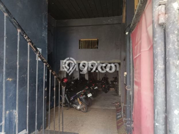 Unit Komersial Dijual di Jakarta Selatan LT 145m2 & LB 580m2 Unit Komersial Dijual di Jakarta Selatan LT 145m2 & LB 580m2