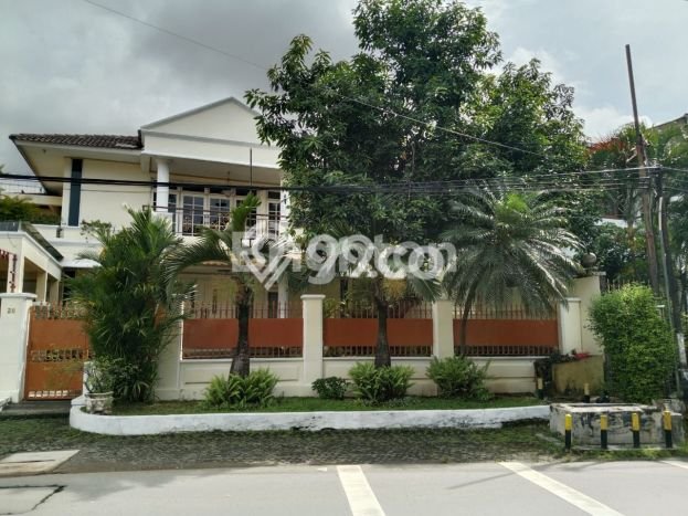 Ready to Use! Luxury House LT 374m2 Desain Modern di Pengadegan Ready to Use! Luxury House LT 374m2 Desain Modern di Pengadegan