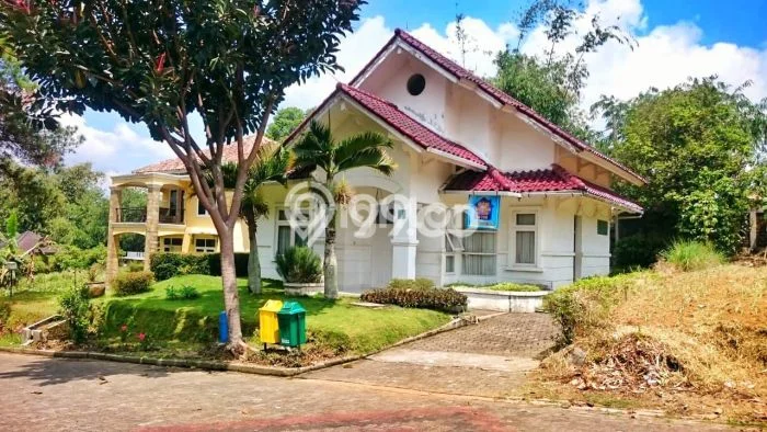 Rumah Strategis Modern Lb 100m2 di Cipanas, Cianjur Rumah Strategis Modern Lb 100m2 di Cipanas, Cianjur