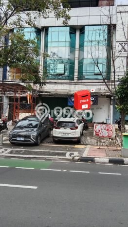FOR SALE! Ruko di Tebet Jakarta Selatan, LT 120m2, LB 500m2 FOR SALE! Ruko di Tebet Jakarta Selatan, LT 120m2, LB 500m2