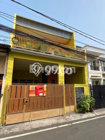 For Sale! Luxury House LT 99m2 Desain Elegan di Cikoko For Sale! Luxury House LT 99m2 Desain Elegan di Cikoko