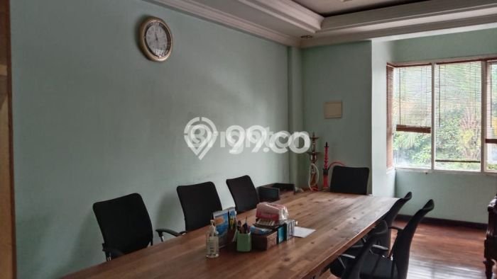 Ruko Dijual di Prime Area Jakarta Selatan Luas 216m2 Ruko Dijual di Prime Area Jakarta Selatan Luas 216m2