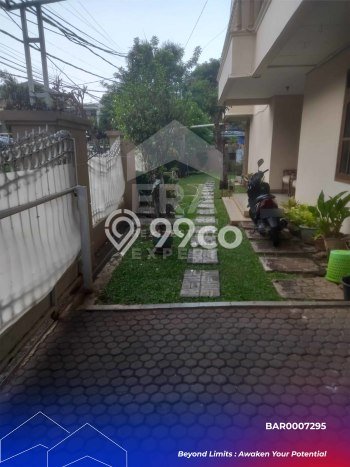 Dijual Rumah Premium dengan Fasilitas Sekitar Lengkap di Pulo Gadung, Jakarta Timur Dijual Rumah Premium dengan Fasilitas Sekitar Lengkap di Pulo Gadung, Jakarta Timur