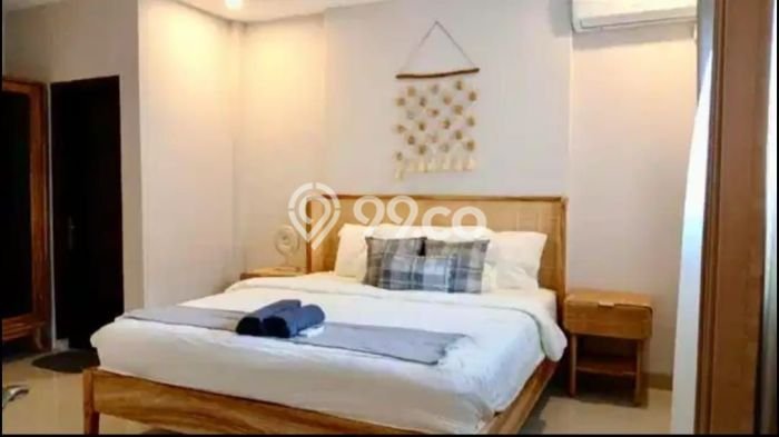 Rumah Elit LB 250m2 Siap Pakai Desain Elegan di Kerobokan, Badung Rumah Elit LB 250m2 Siap Pakai Desain Elegan di Kerobokan, Badung