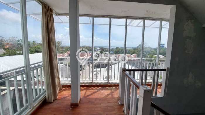 Vila di , Luas 120m2m², Akses ke Pusat Kota Vila di , Luas 120m2m², Akses ke Pusat Kota