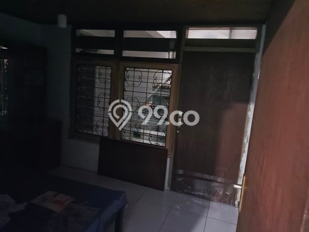 Rumah Modern 10 KT di Tanjung Duren Utara Jakarta Barat Full Furnished Rumah Modern 10 KT di Tanjung Duren Utara Jakarta Barat Full Furnished